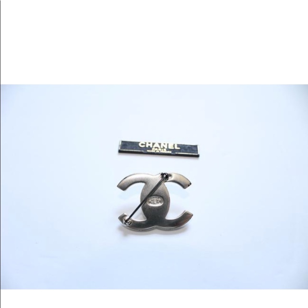Authentic Chanel Timeless Turnlock CC Silver Pin - Picture 6 of 10